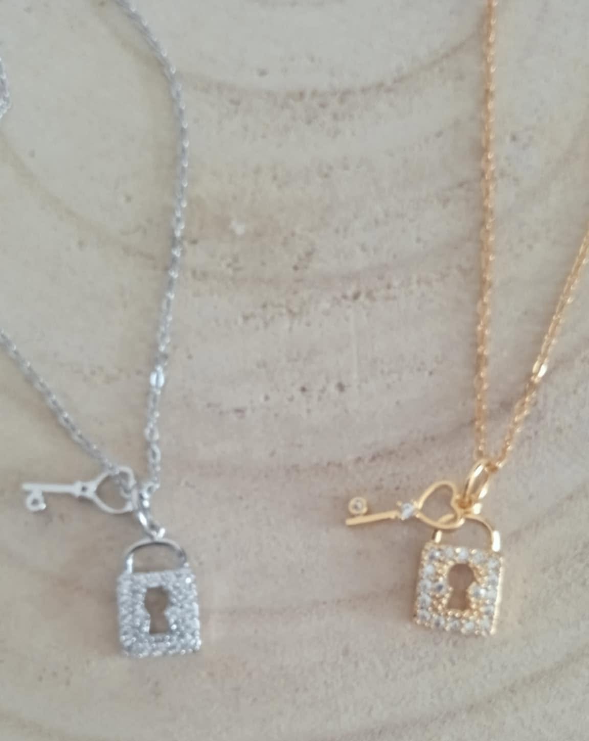 Collier cadenas et sa clé en acier inoxydable