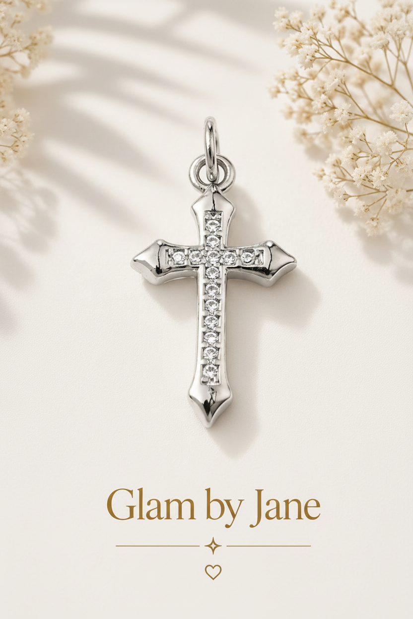 Pendentif breloque croix argenté zirconiums sertis