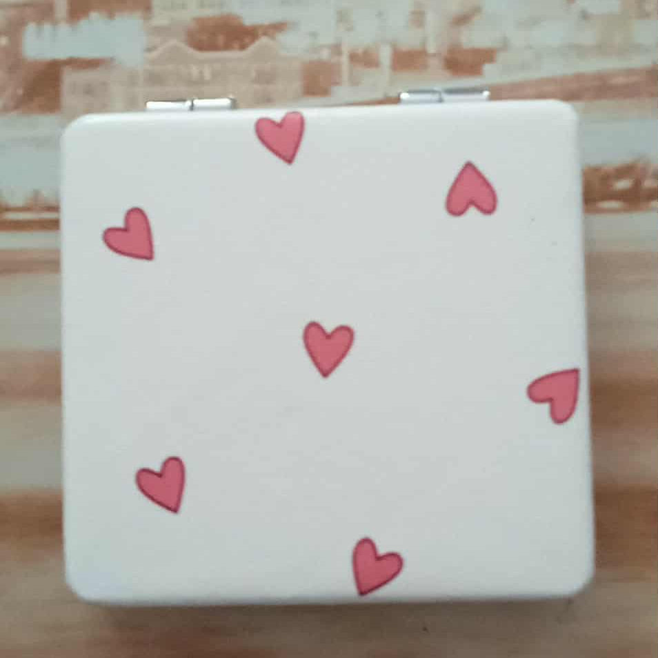 Miroir de poche motif coeur