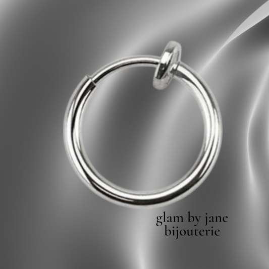 Faux piercing en acier chirurgical 316L anodisé titane.