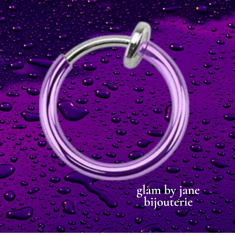 Faux piercing en acier chirurgical 316L anodisé titane.