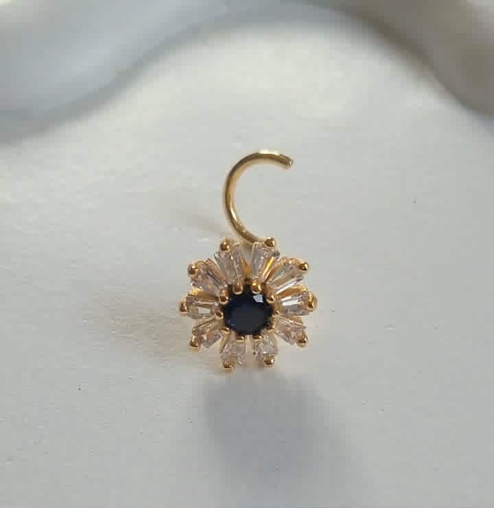 Percing pour le nez motif fleur en acier inoxydable